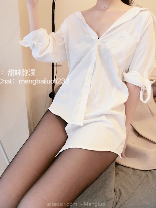 微博少女@福利姬@萌白醬&甜味彌漫之白襯衫連體黑絲（50P） 三次元-第5張